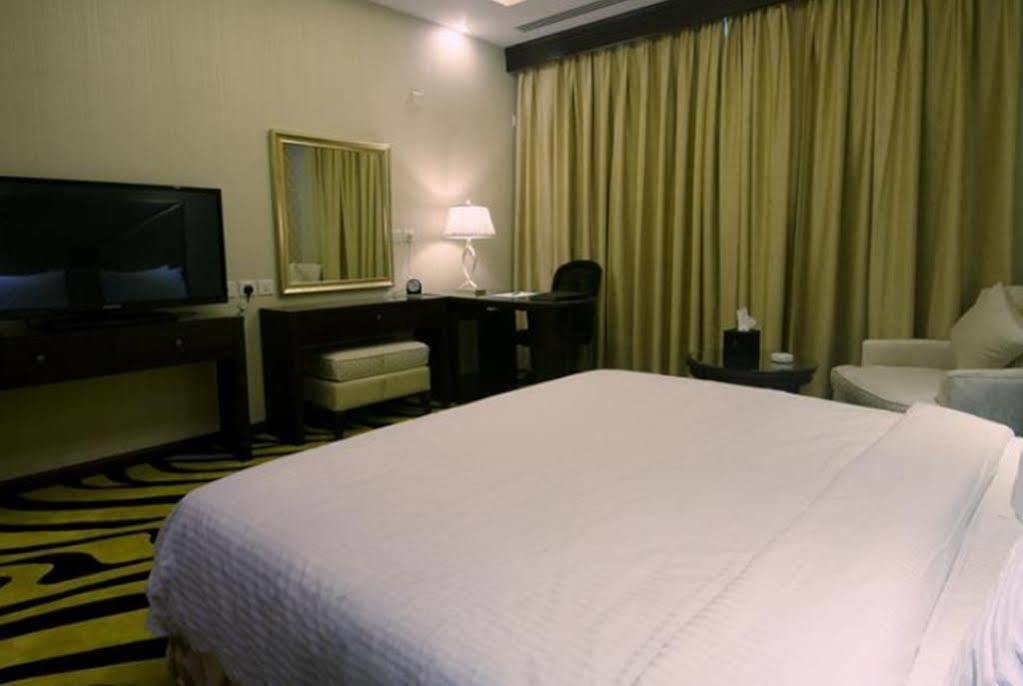 Sanam Hotel Suites - Riyad Extérieur photo